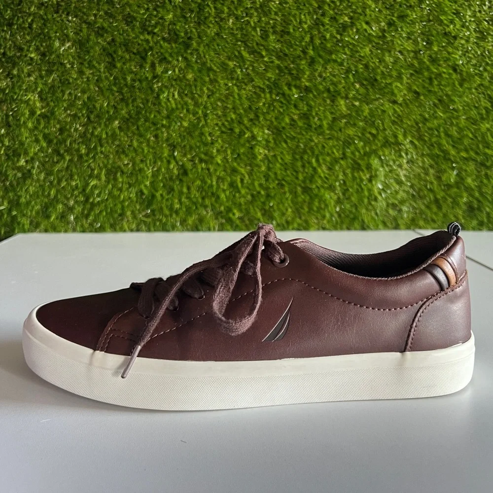 Nautica listing pair